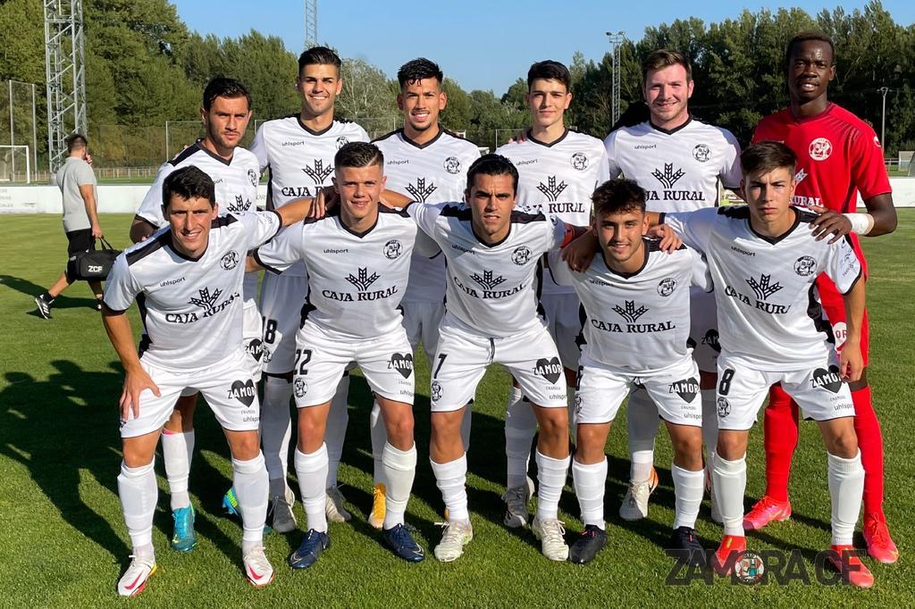 Alineación del Zamora CF ante el Burgos Promesas. | FOTO: Zamora CF
