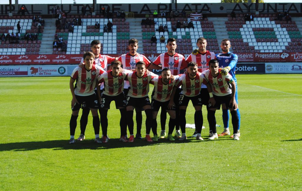 Once inicial del Zamora CF ante el Rayo Majadahonda. | FOTO: Héctor Barrueco