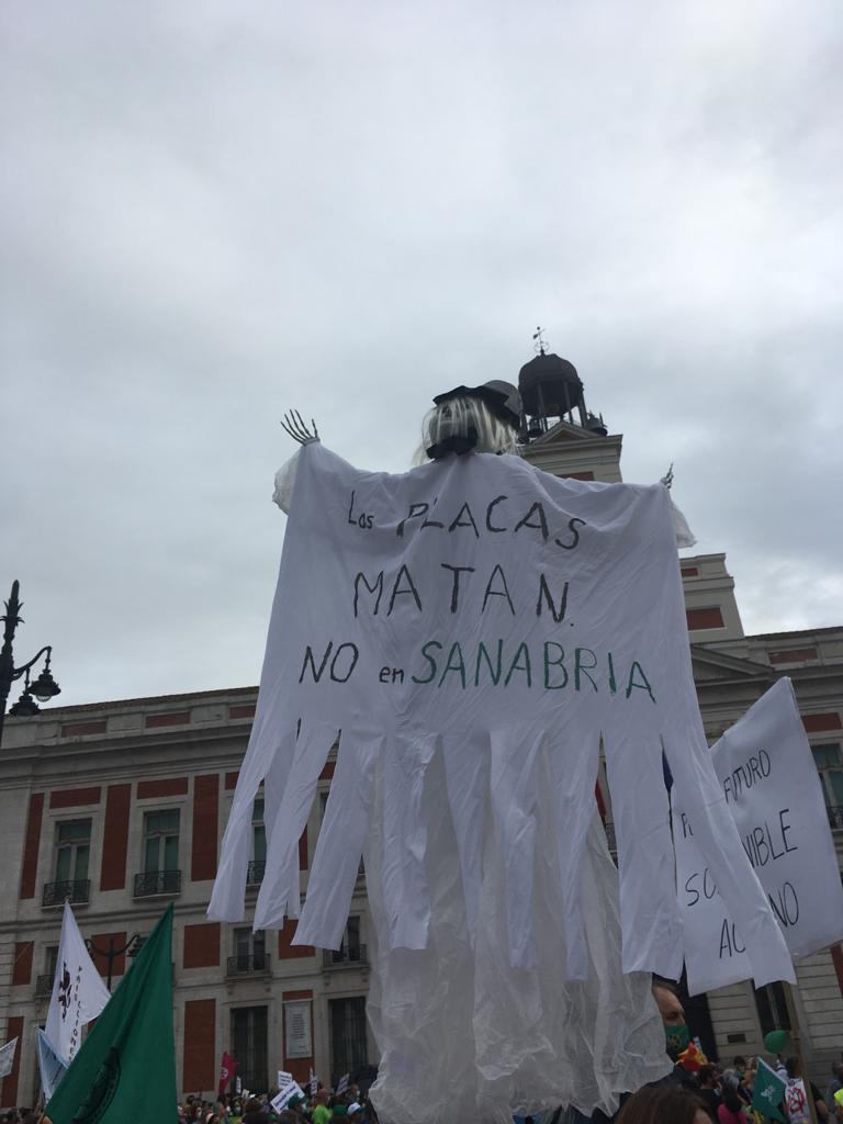 Manifestación contra la invasión de las renovables en Madrid