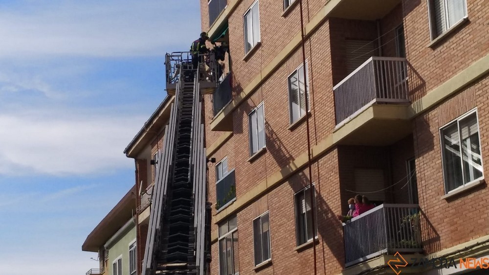 bomberos en acción