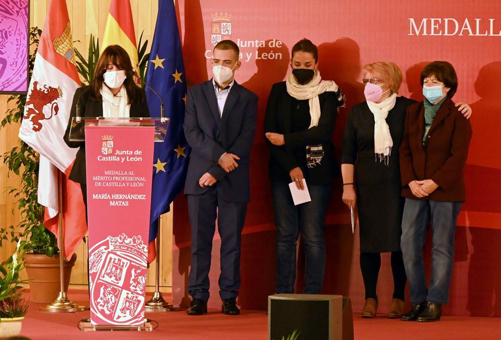 Homenaje a María Hernández Mata