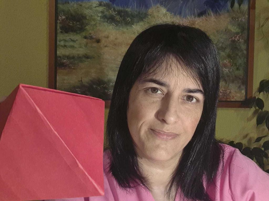 Eva María durante uno de los videotutoriales