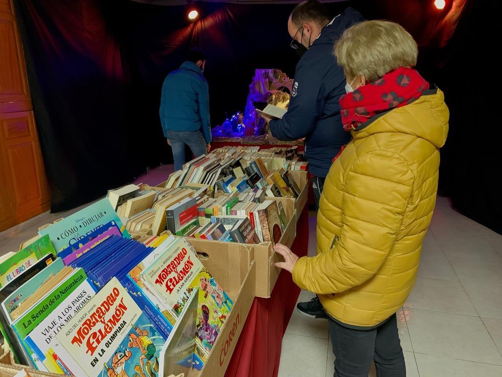 Mercadillo solidario de Libros Virgen de la Saleta