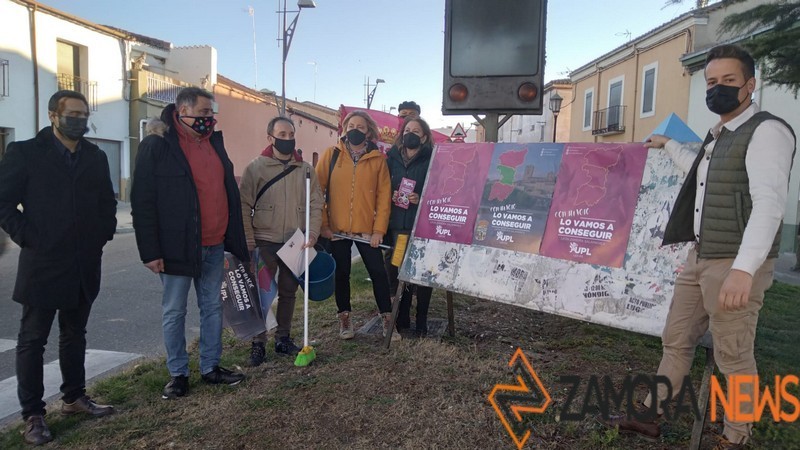 UPL pegada de carteles