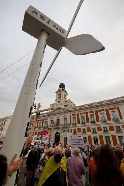 Concentración contra los megaparques eólicos. Foto de archivo