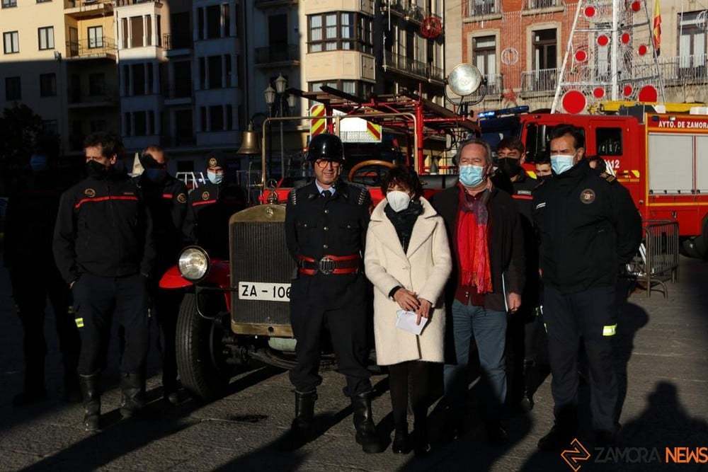 carlos bomberos zamora