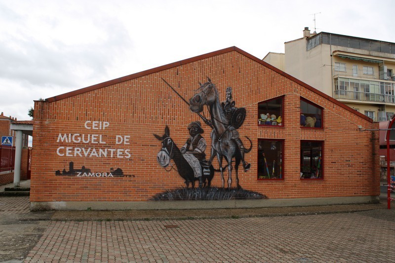 Mural en el Miguel de Cervantes