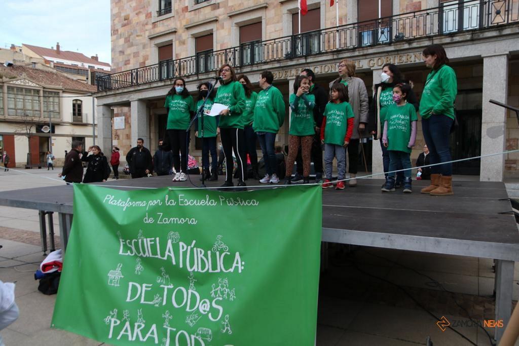 Convivencia por la pública organizada por la Plataforma por la Escuela Pública de Zamora