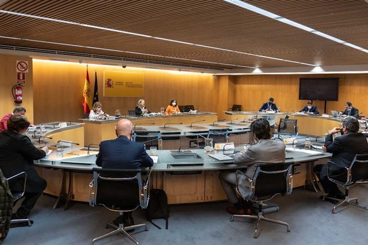 Reunión del Gobierno con las CCAA y agentes sociales para consensuar el Plan Nacional de Respuesta a la Guerra