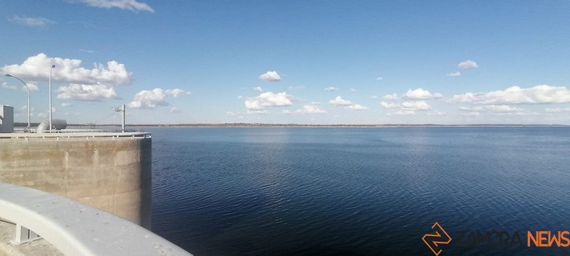 Presa de Almendra