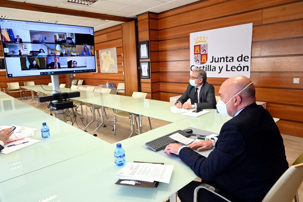 El consejero de Agricultura, Ganadería y Desarrollo Rural, en funciones, Jesús Julio Carnero durante el Consejo Consultivo de Política Agrícola Común