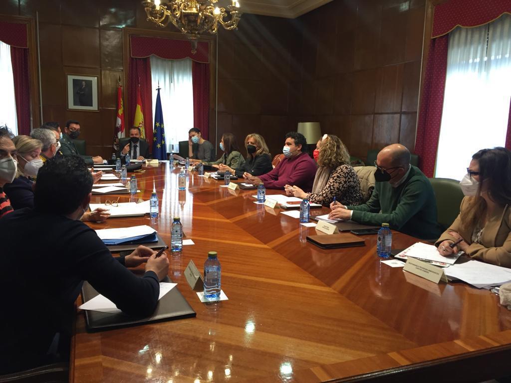 Primera reunión de coordinación para la acogida y protección de refugiados ucranianos