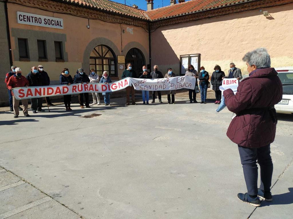 30 protesta de la ZBS Sayago en el entorno del centro de salud de Bermillo. Fotografía: CEDIDA