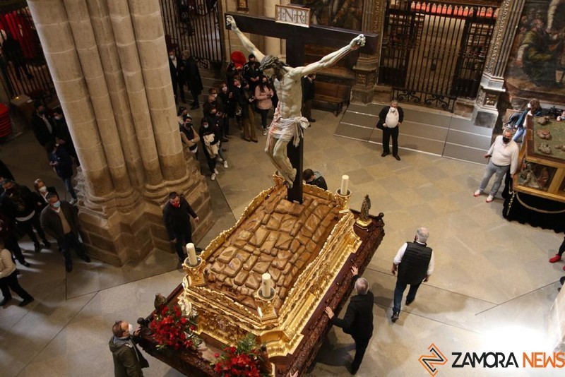 "Vuelo" bajo la Catedral del Cristo de las Injurias. Fotos Marcos Vicente