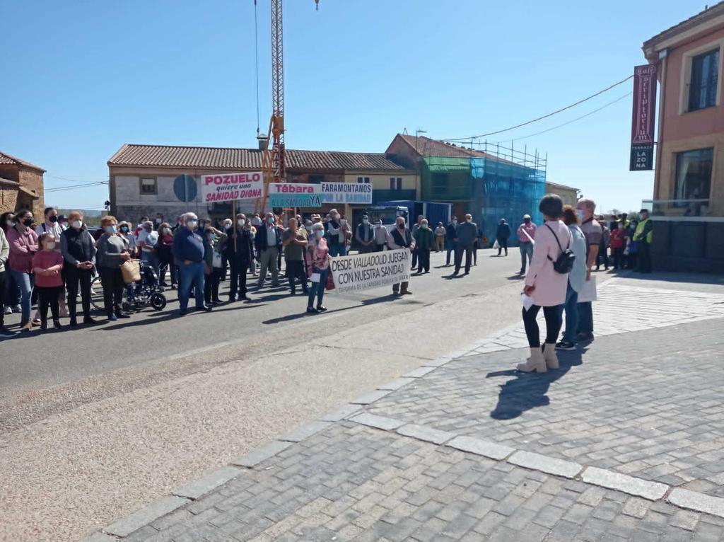Concentración en Tábara por una sanidad rural digna