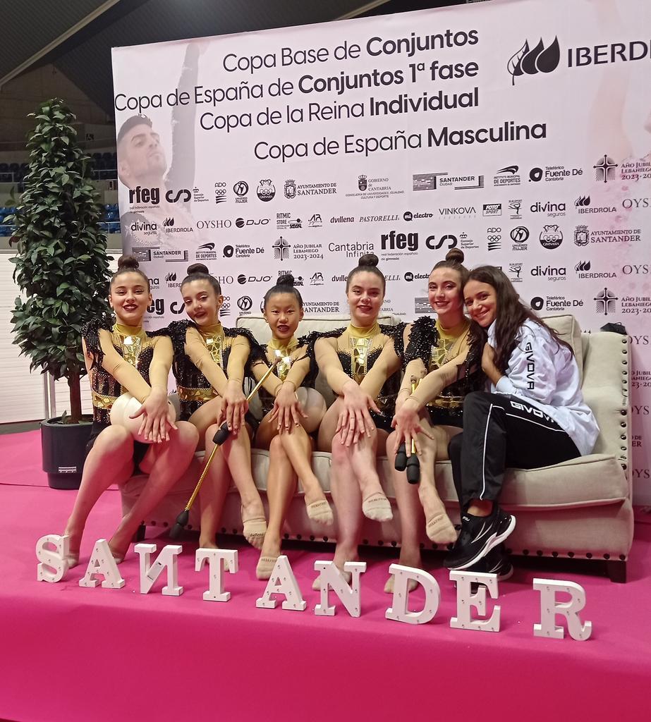 Gimnastas del Rítmica Mapecca