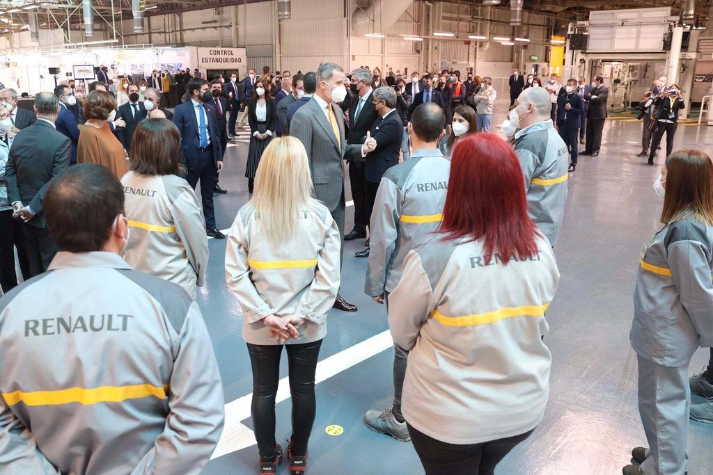 Visita del Rey y Pedro Sánchez a la factoría de Renault en Palencia. Fotografía de archivo: Renault Facebook