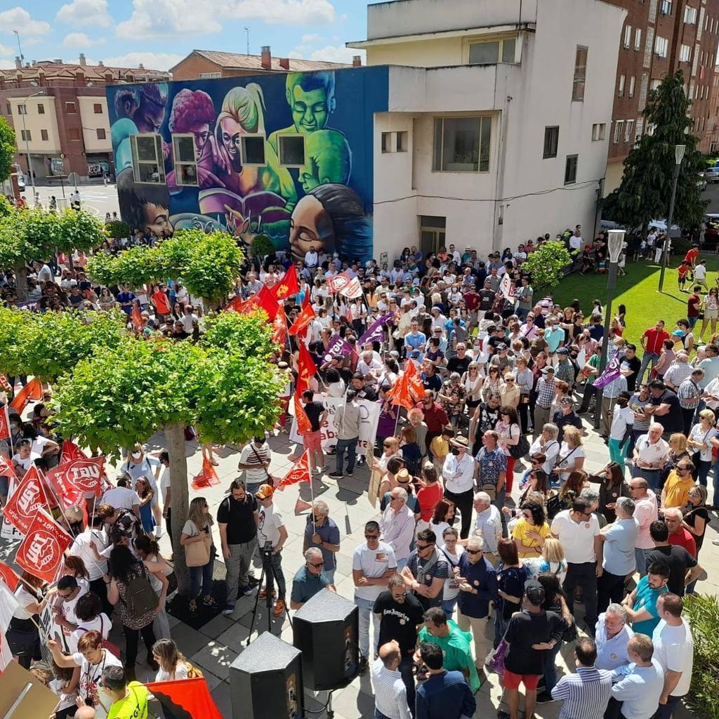 Protesta contra el cierre de la planta de Siro en Venta de Baños. Fotografía: Ayuntamiento de Venta de Baños
