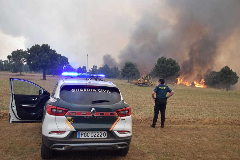 Imágenes del incendio en Sierra de la Culebra. Fotografía: GC