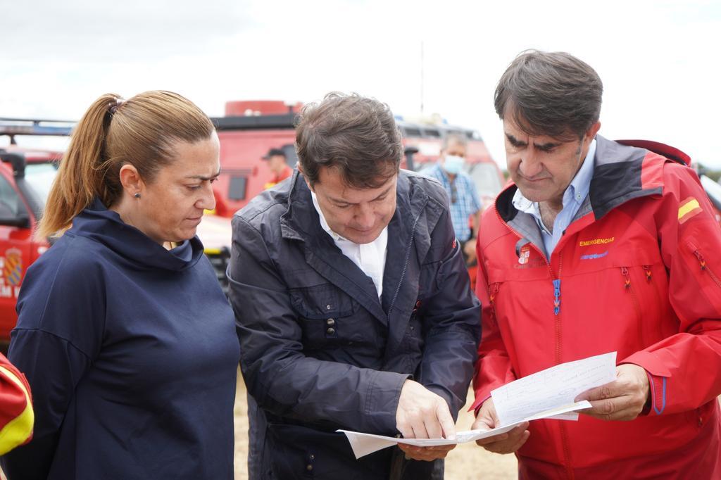 Visita del presidente de la Junta a la zona afectada por el incendio de Sierra de la Culebra