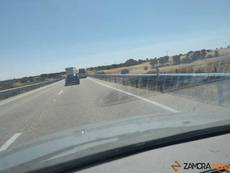 N-122,  a su paso por Muelas del Pan