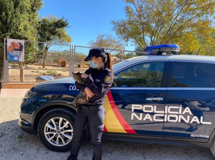 Mujer policía. Fotografía: Policía Nacional