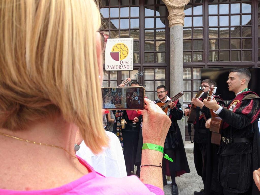 Acto de recepción de los representantes de las Casas de Zamora dentro de la Feria Fromago. Fotografía: Diputación de Zamora