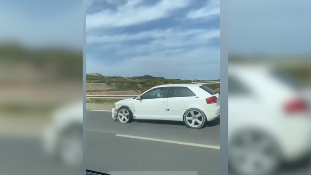 Vehículo siniestrado en la autovía A-7, a la altura del punto kilométrico 246