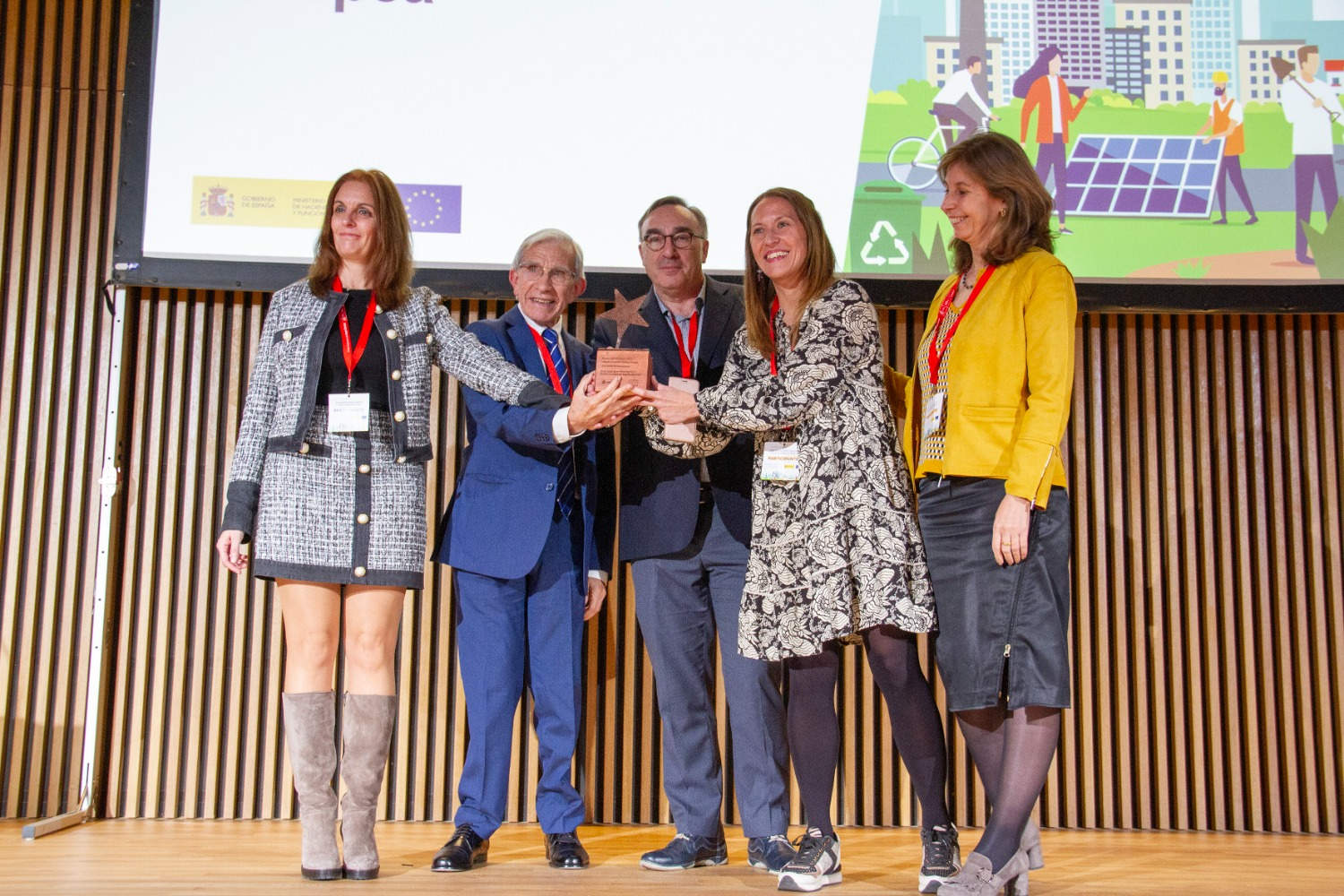 Premio Ministerio de Hacienda a Moai Labs