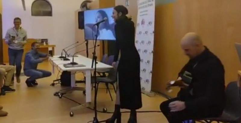 Actuación de Blanca Paloma