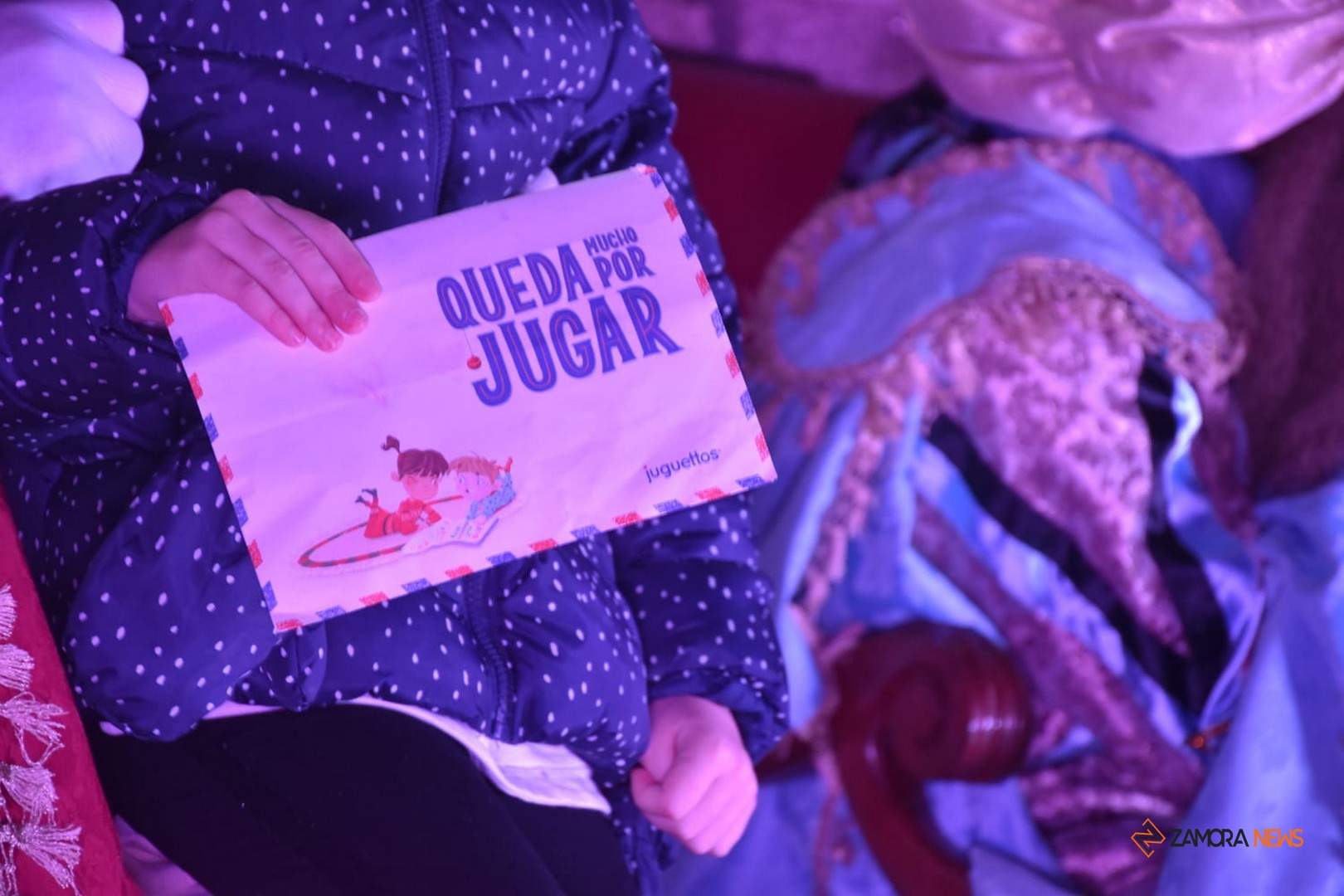 Los Reyes Magos recogen personalmente las últimas cartas de los niños zamoranos_5