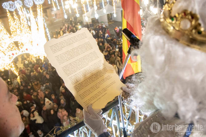 Recepción real en la Plaza Mayor de Benavente. Fotografía: Interbenavente