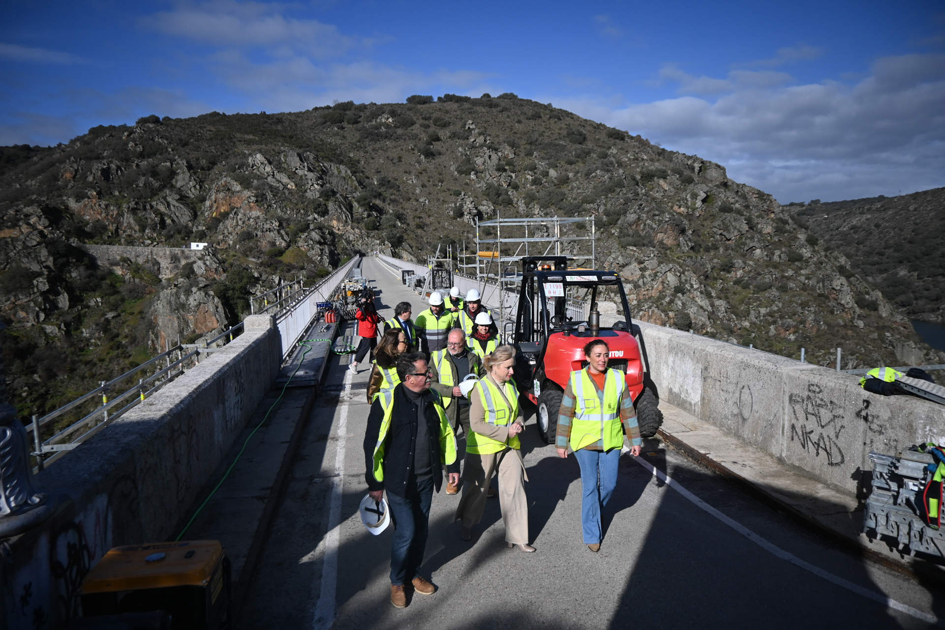 Visitas al Puente de Requejo