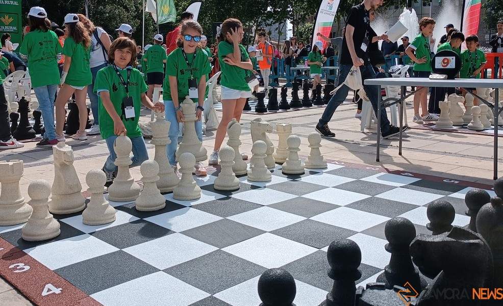 “Pequeños gigantes”, el Torneo de Ajedrez Escolar que se disputa este sábado en la plaza de La Marina