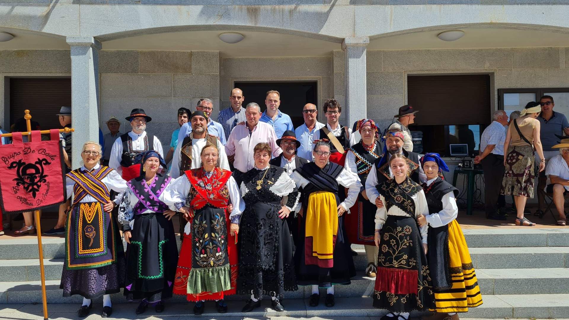 Grupo de baile los Alfares de Pereruela