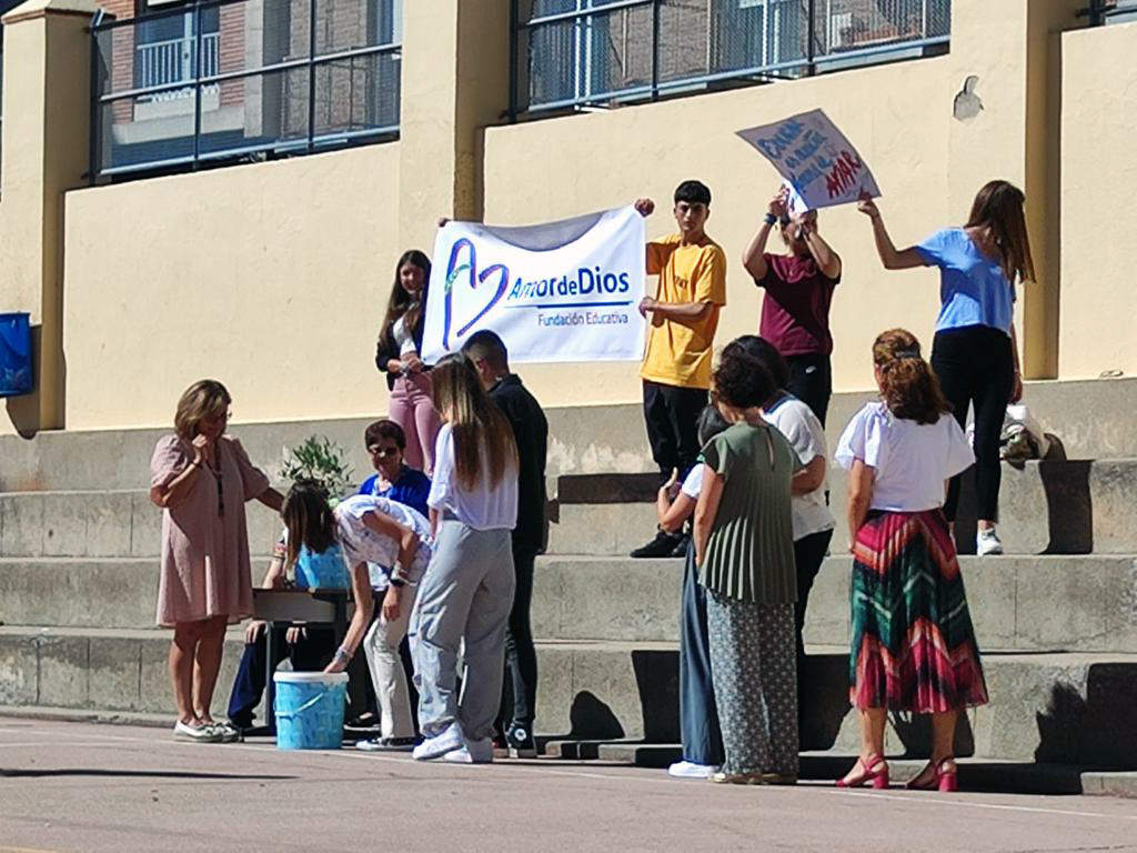 Celebración en el el centro educativo Sagrado Corazón de Zamora