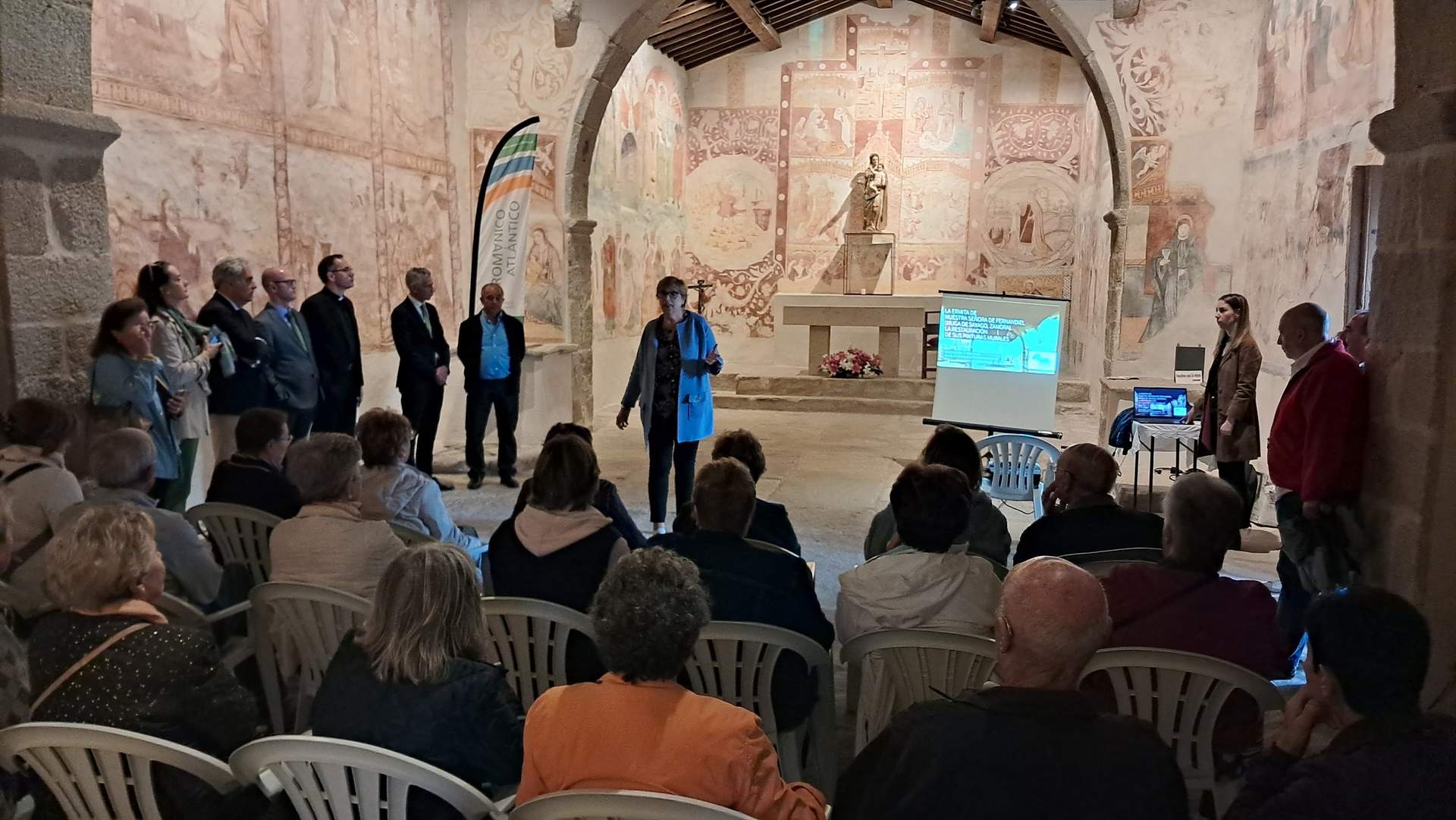 2023-10-17.- Presentación del libro digital Románico Atlantico en la ermita de Muga de Sayago