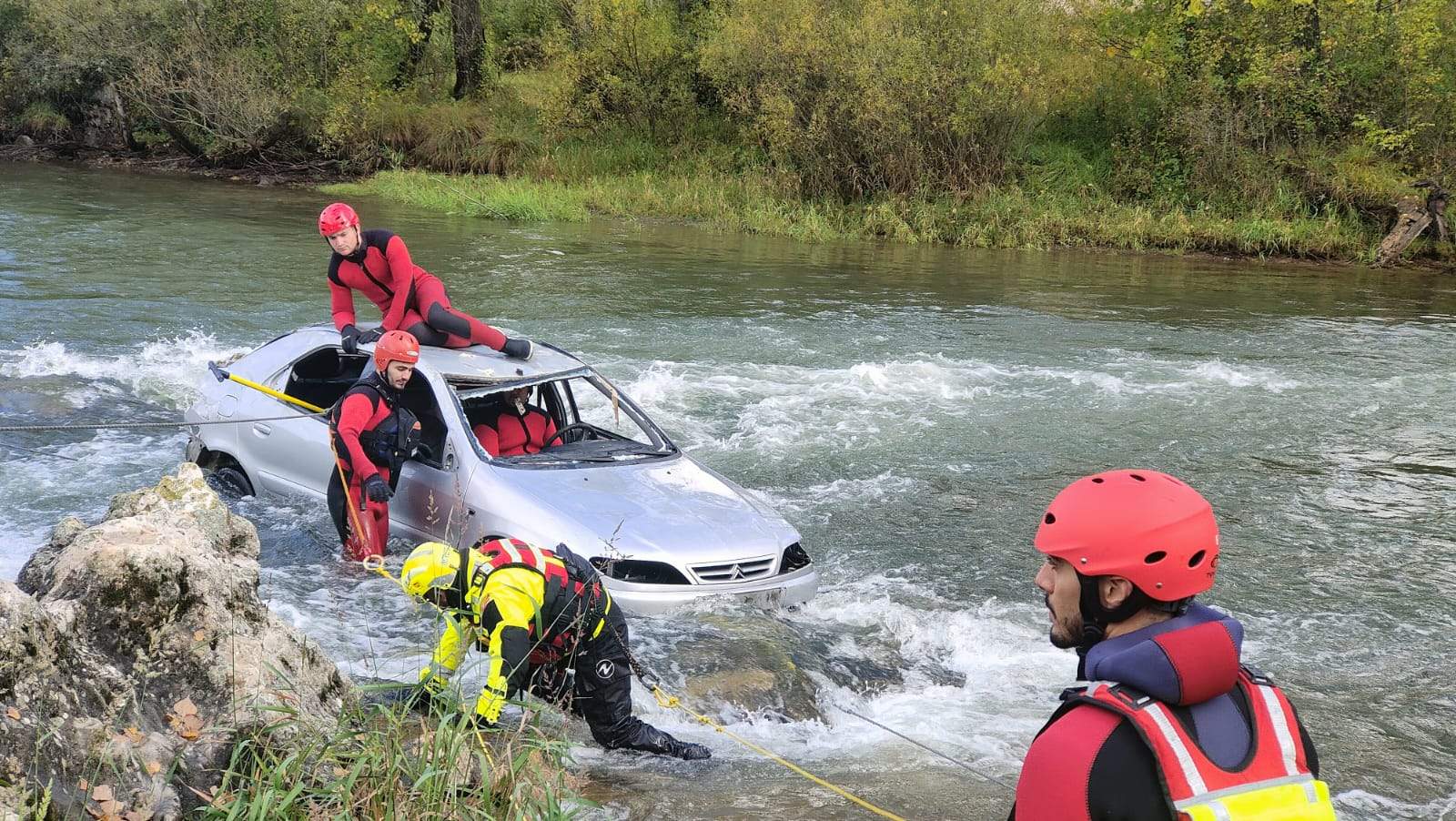 Prueba de rescate y salvamento por parte de bomberos de León, Palencia, Zamora, Ponferrada, Aranda de Duero, Salamanca, Soria y Valladolid