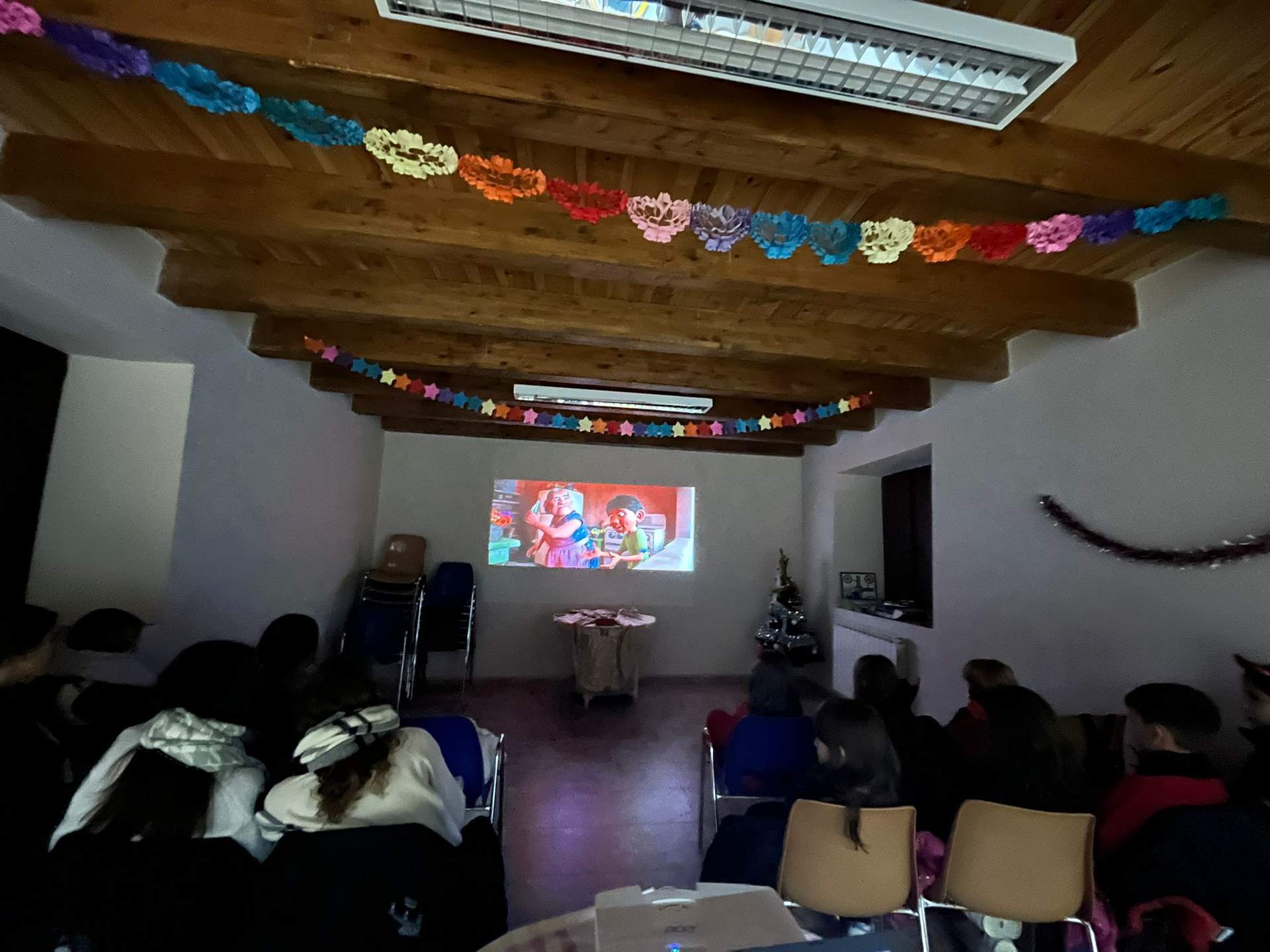 Los más pequeños de Santibáñez de Tera disfrutan de una gran tarde de Halloween