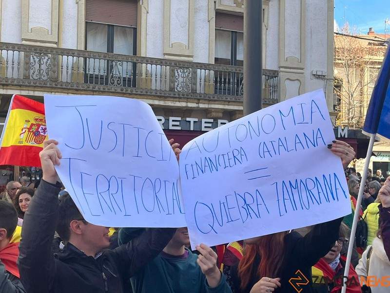 manifestación cotra la amnistía Zamora _22