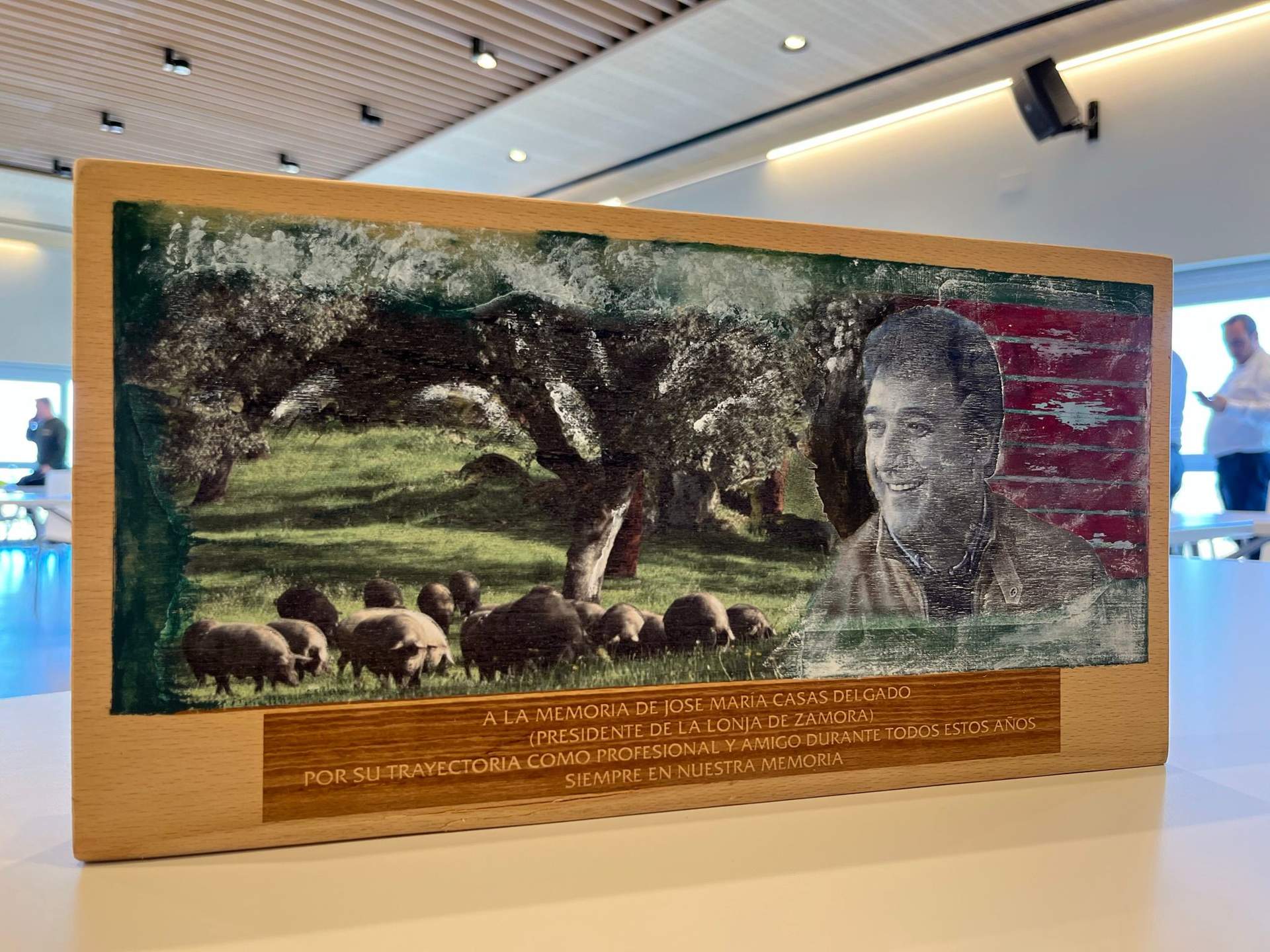 La Lonja de Zamora honra la memoria de José María Casas