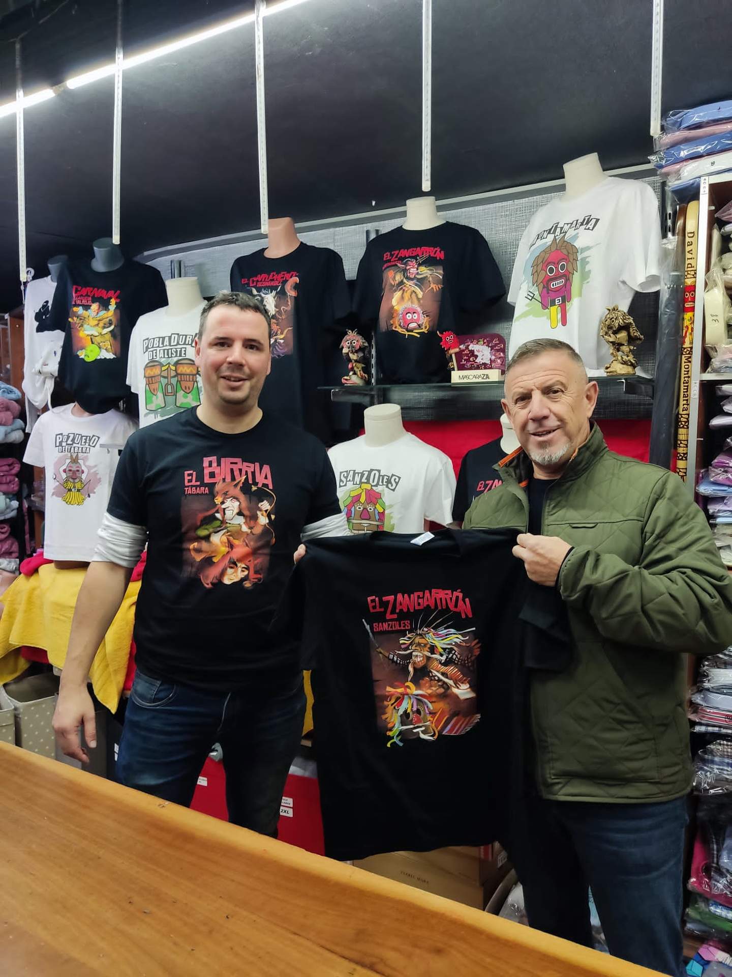 David Genicio de Santiago Textil y José Javier Sánchez, presidente de MascaraZa