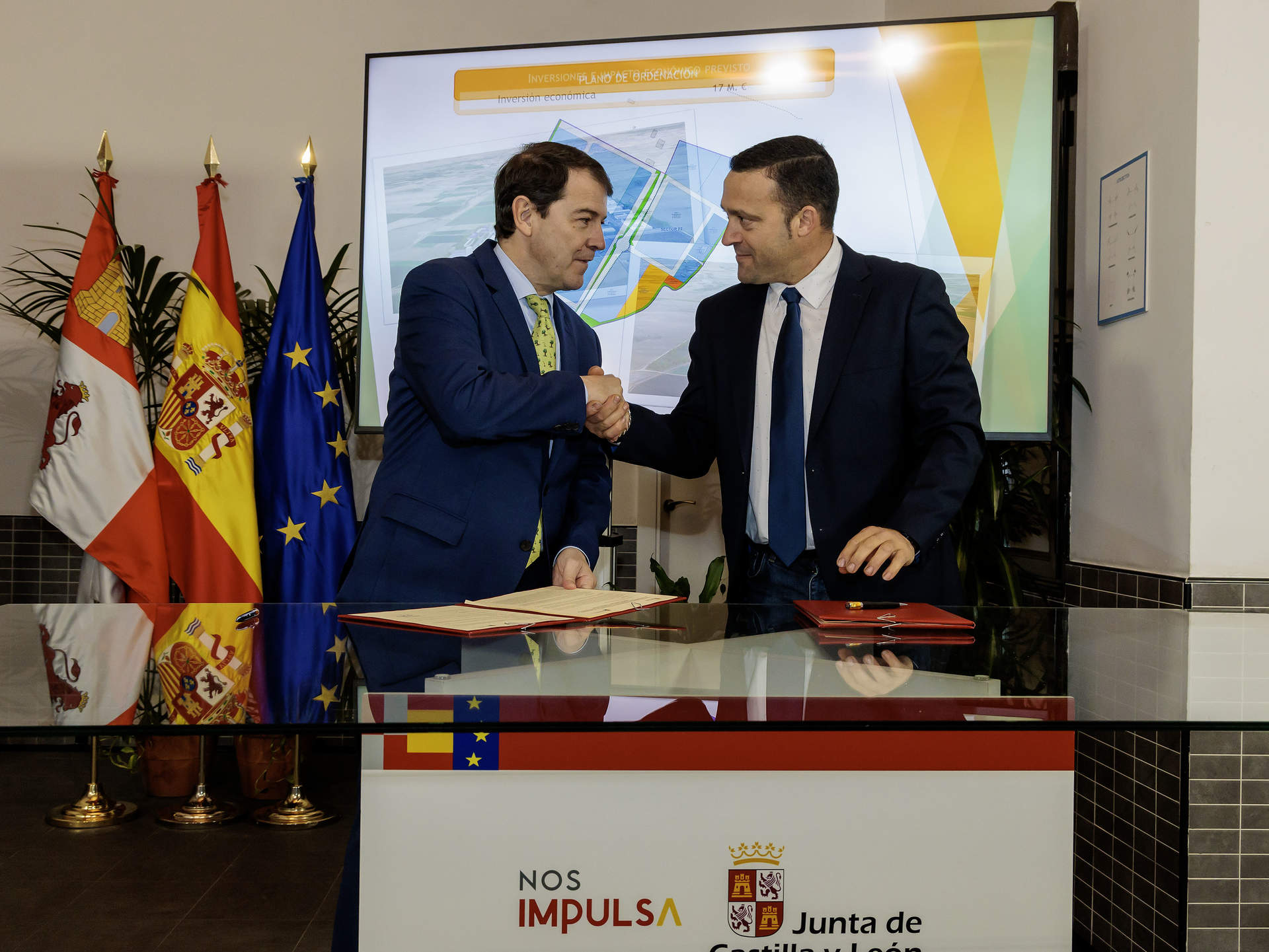 Firma del Protocolo con el Ayuntamiento de Monfarracinos para avanzar en la construcción del polígono industrial ‘Zamora Norte’