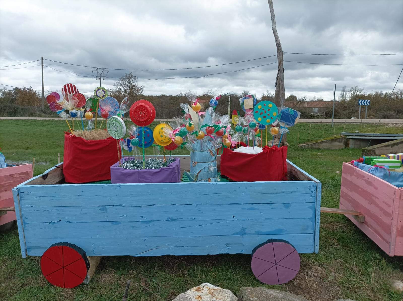 Tren de Navidad reciclado en Figueruela de Sayago. Fotografía: CEDIDA