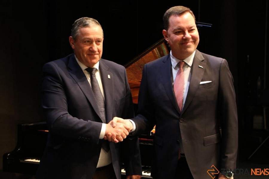 Firma convenio de colaboración Diputación y Fundos _10