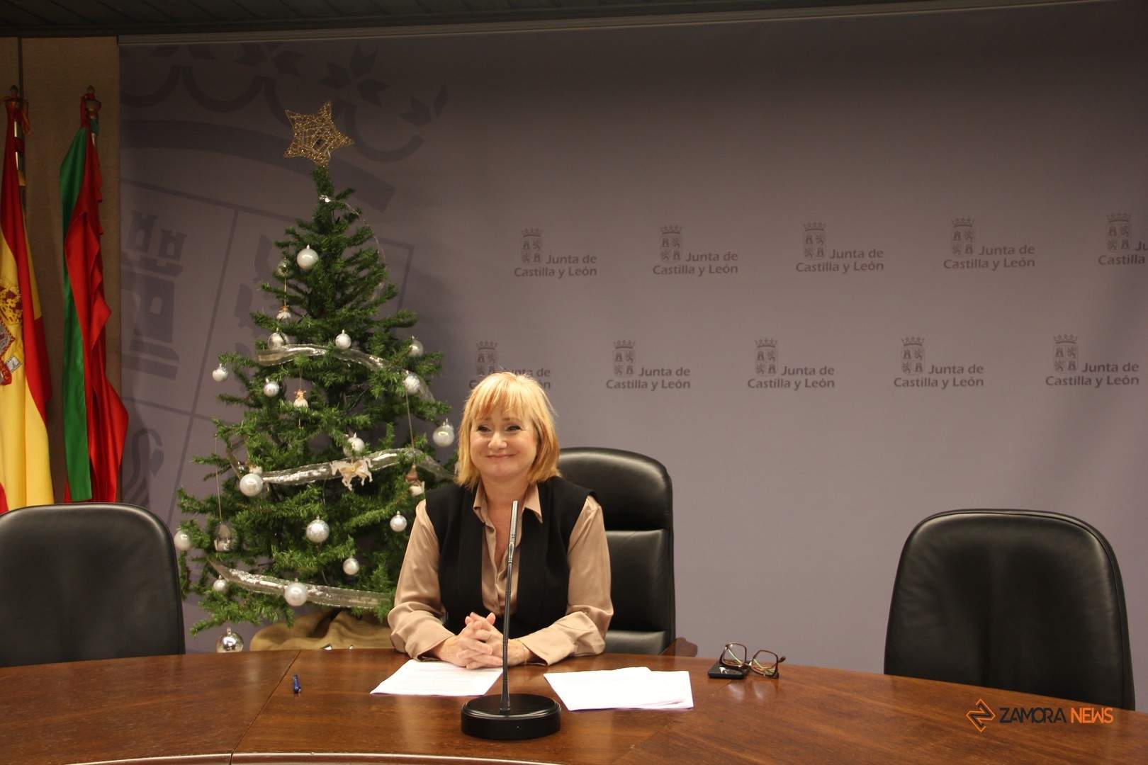 La delegada territorial, Leticia García