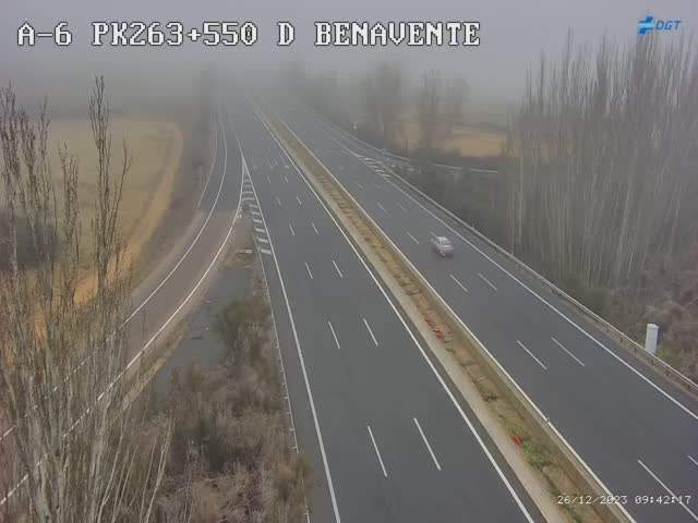 A-6 a su paso por Benavente. Fotografía: Cámara DGT