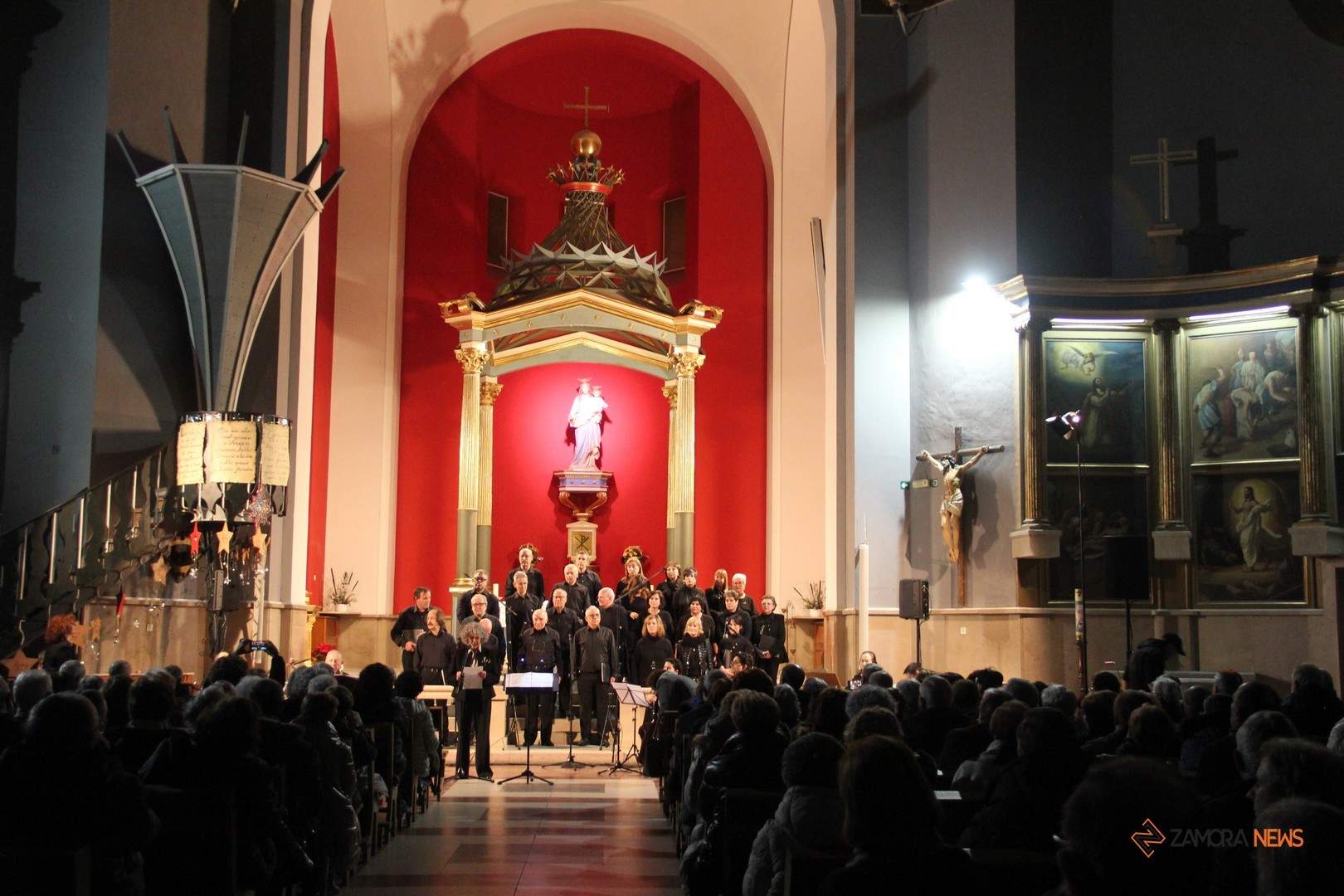 Alollano en su actuación en el templo de María Auxiliadora
