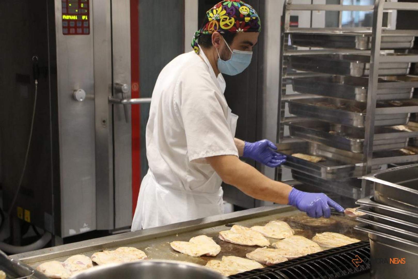 Cocina de línea fría del Complejo Asistencial de Zamora tras las obras de mejora_17