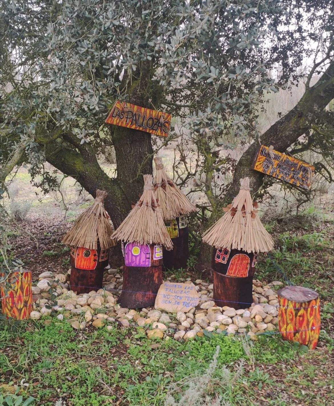Pallozas, nuevo elemento decorativo de la Ribera Santibáñesa